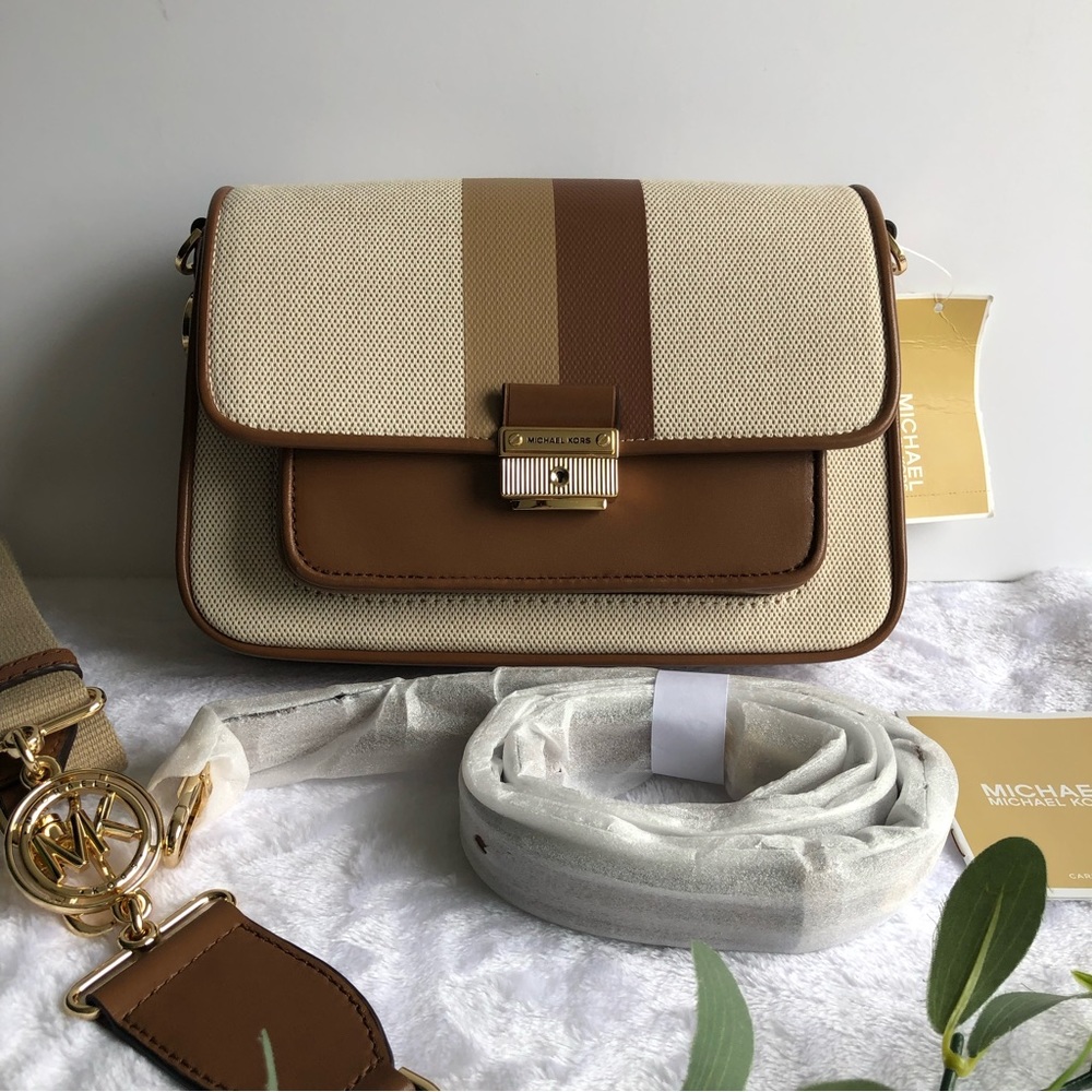 Michael Kors Bradshaw Messenger Bag, NWT